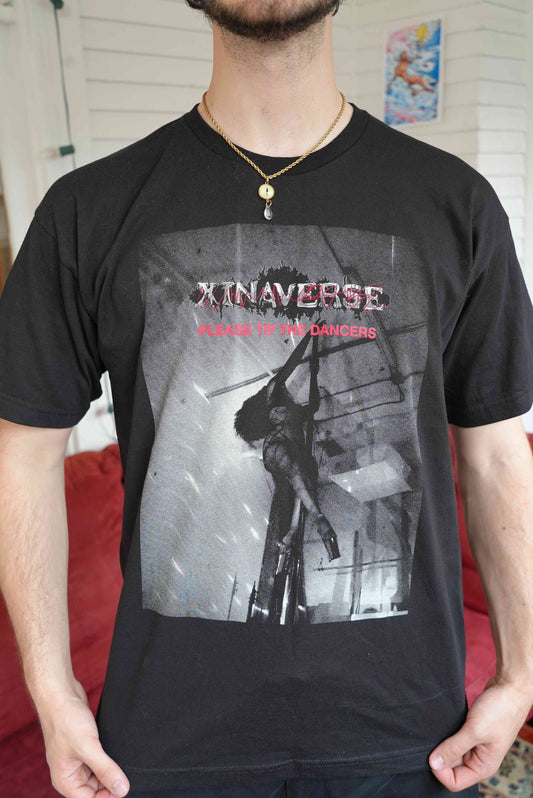 Person wearing a tee with Xinaverse